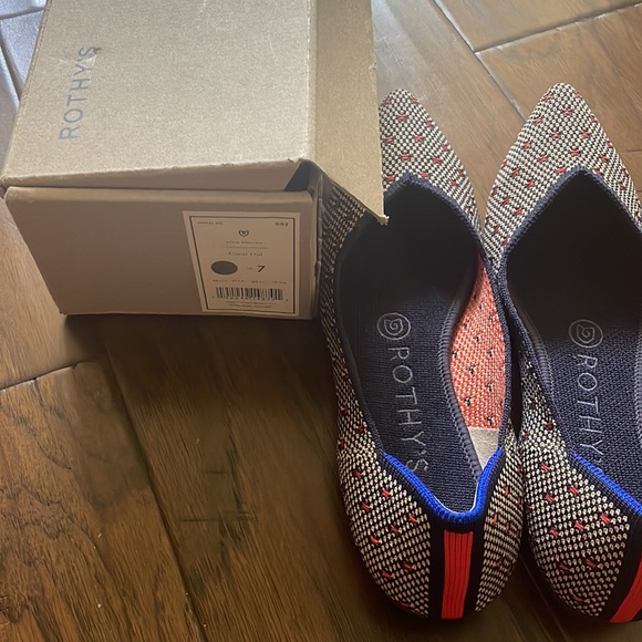 Rothy’s The Point Flat in Coral Dot size 7 - Picture 7 of 8